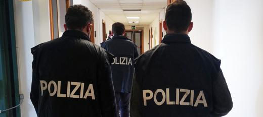 Indagini della Polizia di Stato di Modena: denunciati tre minorenni per la tentata rapina ad un studente del “Muratori”