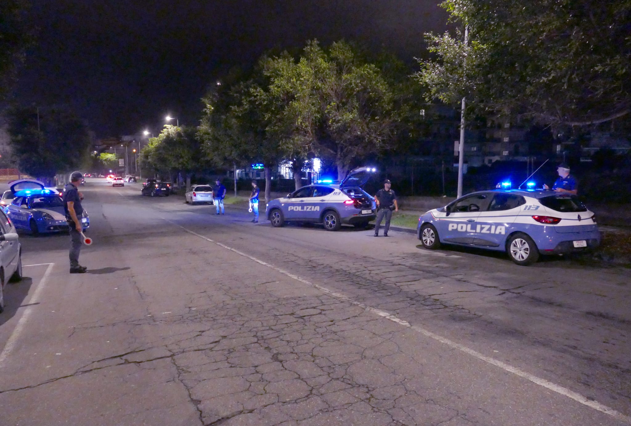 CONTROLLO STRAORDINARIO DEL TERRITORIO DELLA POLIZIA DI STATO NELL’AREA COM DI ACIREALE