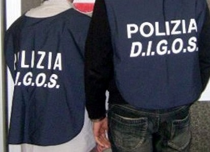 Cittadino kosovaro espulso per terrorismo nel 2015 rientra in Italia.  Arrestato condannato e riespulso dalla Polizia di Stato