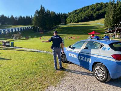 Polizia di Stato di Pordenone: Questore sospende l’attività “Pic-Nic km 0” di Piancavallo fino a termine stagione, per violazione art. 100 T.U.L.P.S..