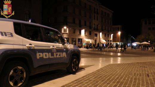 Questura di Cremona: controlli Polizia Amministrativa.
