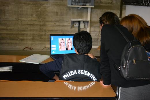 La Polizia Scientifica di Parma partecipa alla "Notte dei ricercatori"