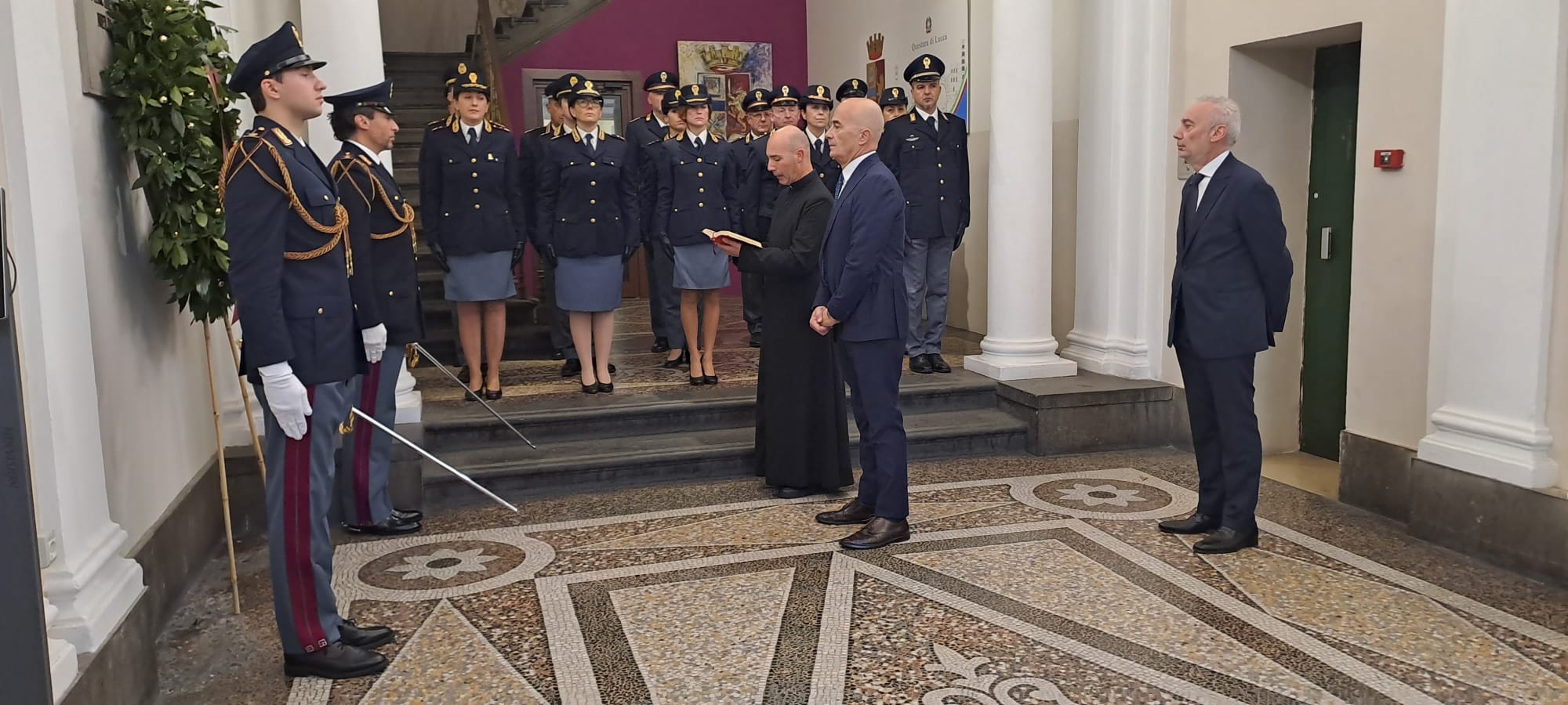 Si è insediato oggi, lunedì 20 novembre 2023, il nuovo Questore della Provincia di Lucca, Dirigente Superiore Edgardo Giobbi.