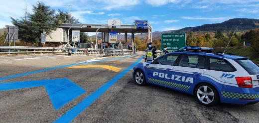 Il bilancio 2020 della Polizia Stradale di Parma: con divieti Covid – 36% incidenti