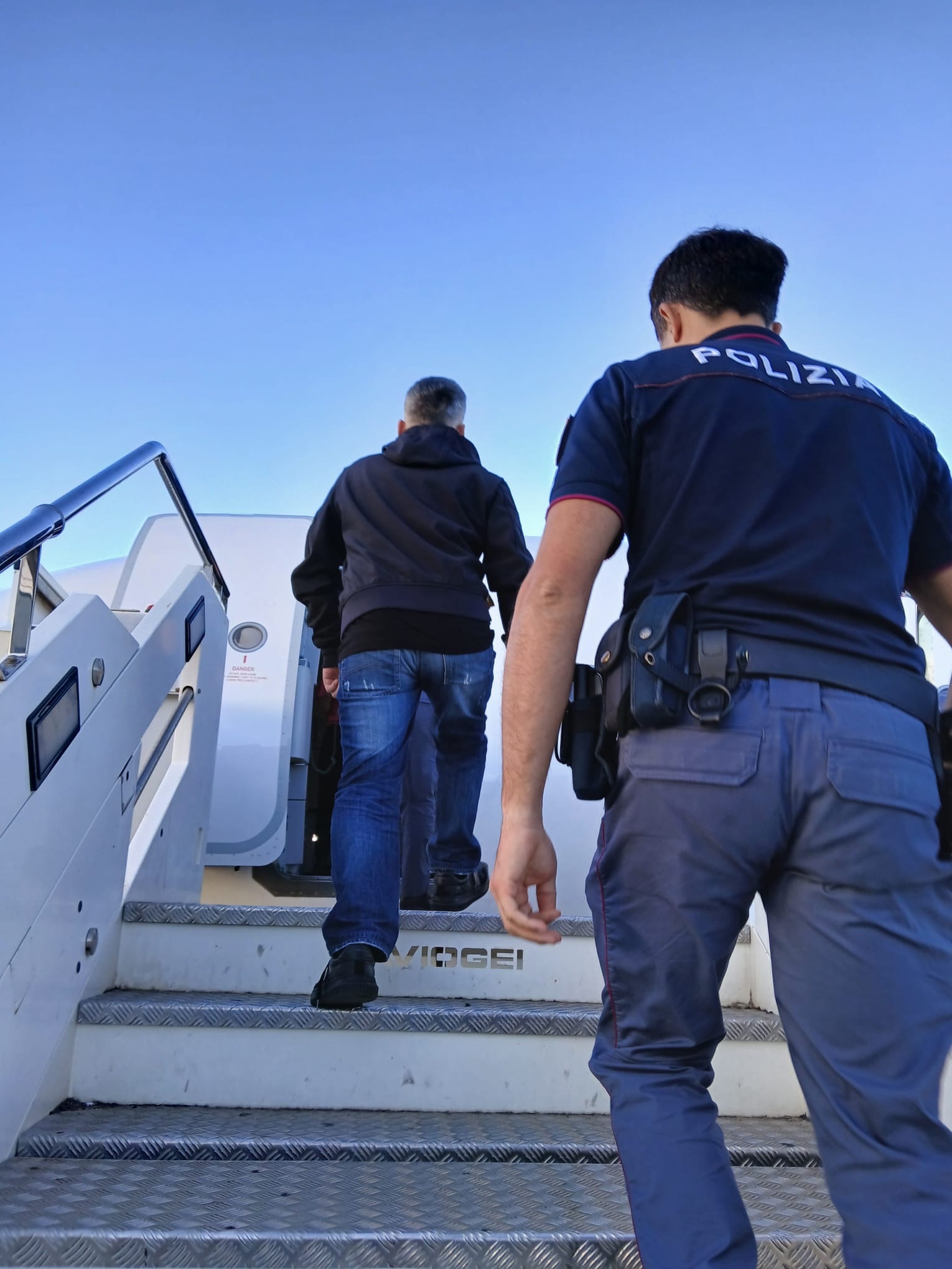 foto aereo polizia 1