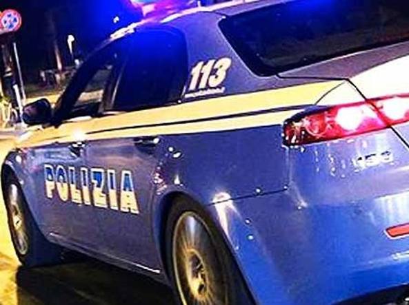 Dopo lungo inseguimento in auto, arrestato dalla Polizia di Stato un ventisettenne rumeno per tentato omicidio, resistenza a Pubblico Ufficiale e danneggiamento aggravato.