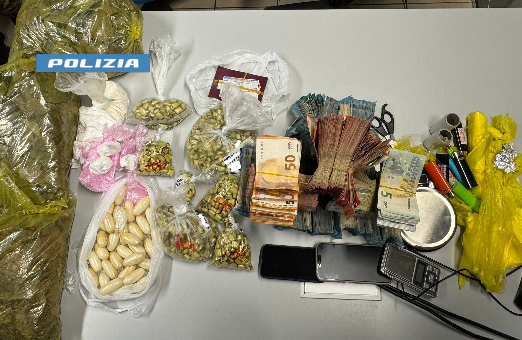 Torino: “strade sicure” a Barriera di Milano, sequestrate oltre 1000 dosi di cocaina e crack