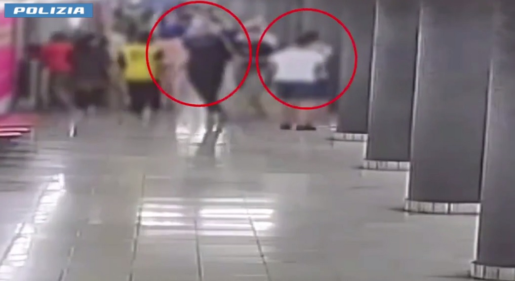 Milano, furto e scippo in metropolitana: arrestati dalla Polizia di Stato