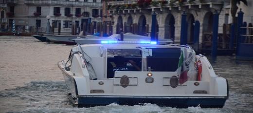 POLIZIA DI STATO DI VENEZIA – DEFERITI ALL’AUTORITA’ GIUDIZIARIA TRE SOGGETTI DEDITI AD ATTIVITA’ DI BORSEGGIO PER INOTTEMPERANZA AL FOGLIO DI VIA OBBLIGATORIO