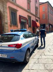 Tentano di commettere una rapina e poi un furto in centro- Arrestati dalla Polizia di Stato