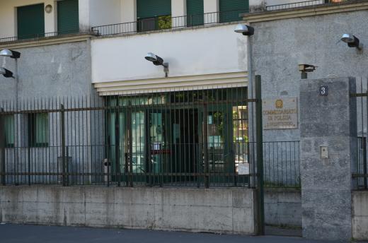 Milano, rapina e lesioni aggravate a un ragazzo sul monopattino: la Polizia di Stato ferma trapper e quattro giovani