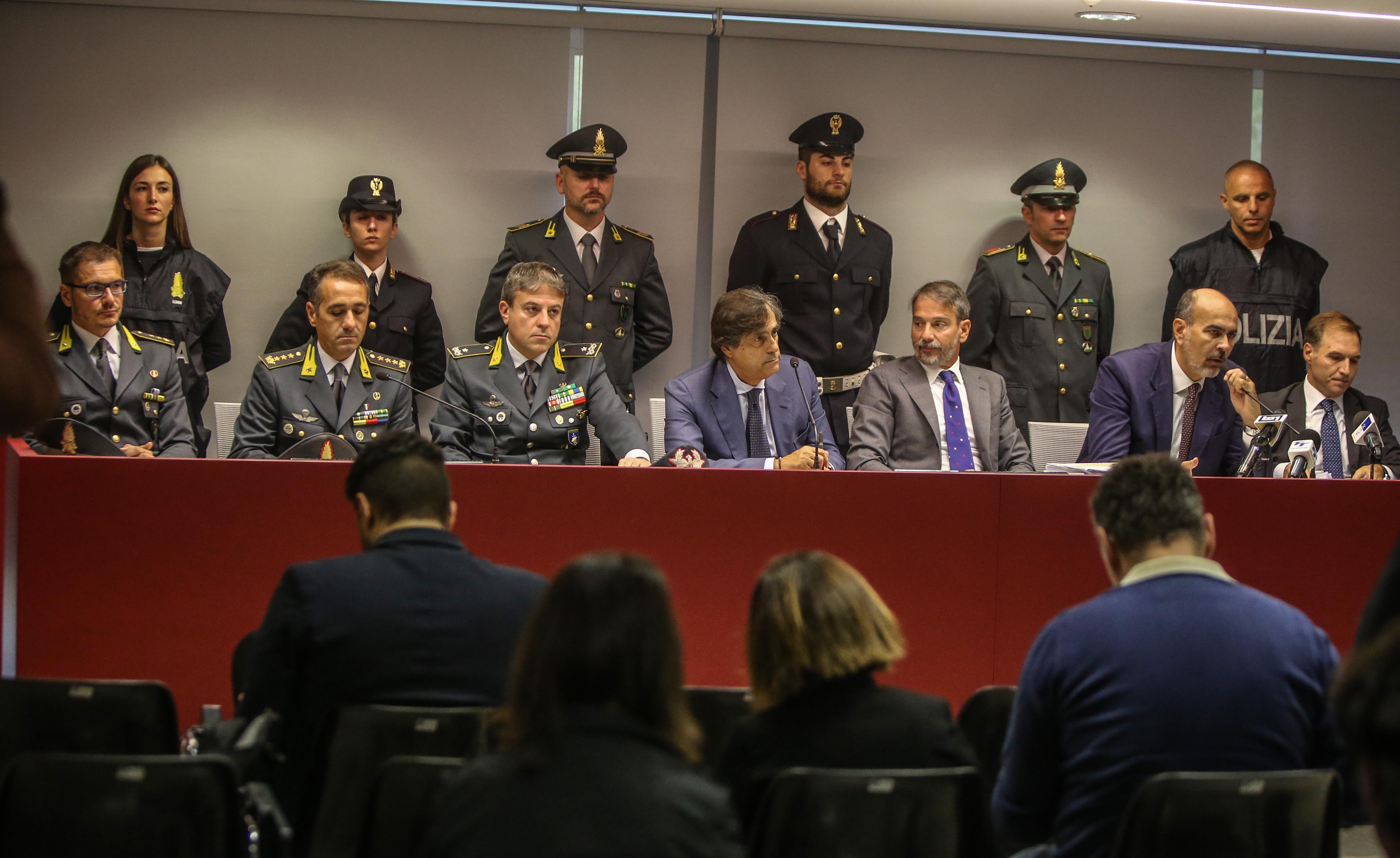 Mafia nell'economia: 69 arresti a Brescia