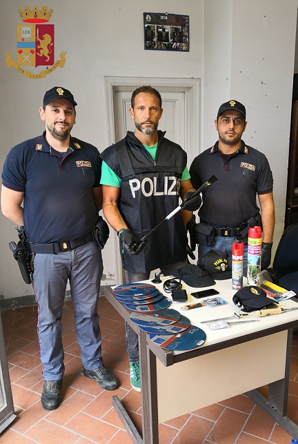 Strumenti da effrazione sequestati dalla polizia a Sesto Fiorentino