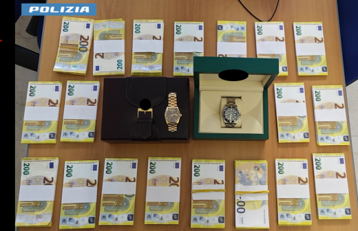 Compravendita di orologi di lusso con banconote false – Arrestate due donne dalla Polizia di Stato di Bologna