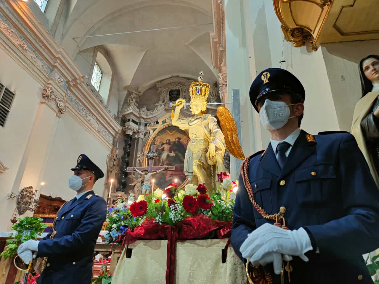 Chiesa Santa Teresa del Bambino Gesu . Arrivo della statua di San