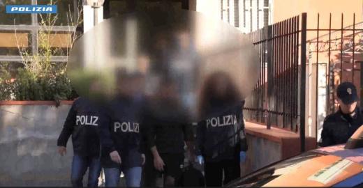 La Polizia di Stato esegue delle misure restrittive nei confronti dei presunti responsabili di un lancio di bottiglie "molotov" presso Leonardo S.P.A.