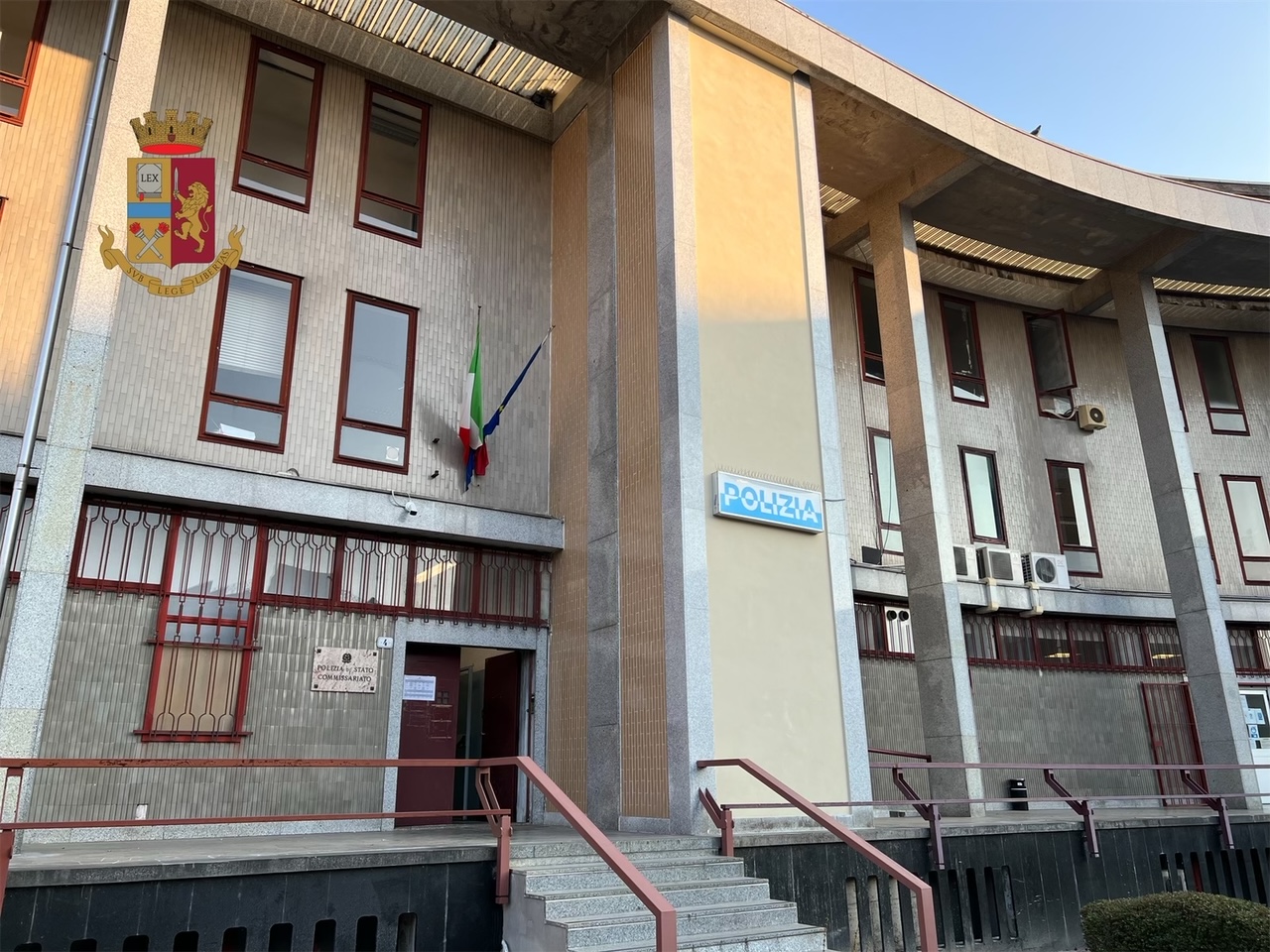 Arrestato quarantunenne albanese per maltrattamenti in famiglia, lesioni aggravate, violenza sessuale e violazione degli obblighi di assistenza familiare