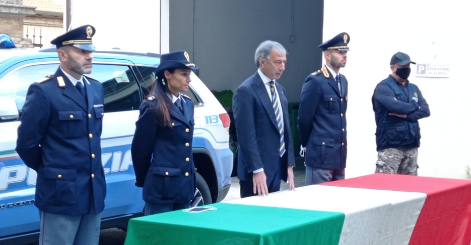 Macerata : minacce al sindaco di Fratelli d’Italia Noemi Tartabini e al Questore Pignataro : la DIGOS identifica gli autori