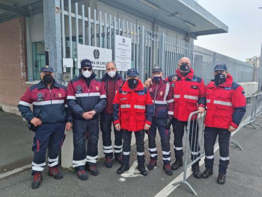 50  volontari dell'ANPS Sez. Livorno  aiutano per l'accoglienza  dei cittadini ucraini