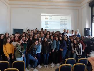 Incontro Questore Reggio Calabria con studenti dell'Istituto Piria di Reggio Calabria
