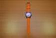 orologio con cinturino in gomma di colore arancione