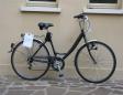 14) CITY BIKE DA DONNA DI COLORE NERO MARCA “ATALA” (ADESIVI RIMOSSI) 